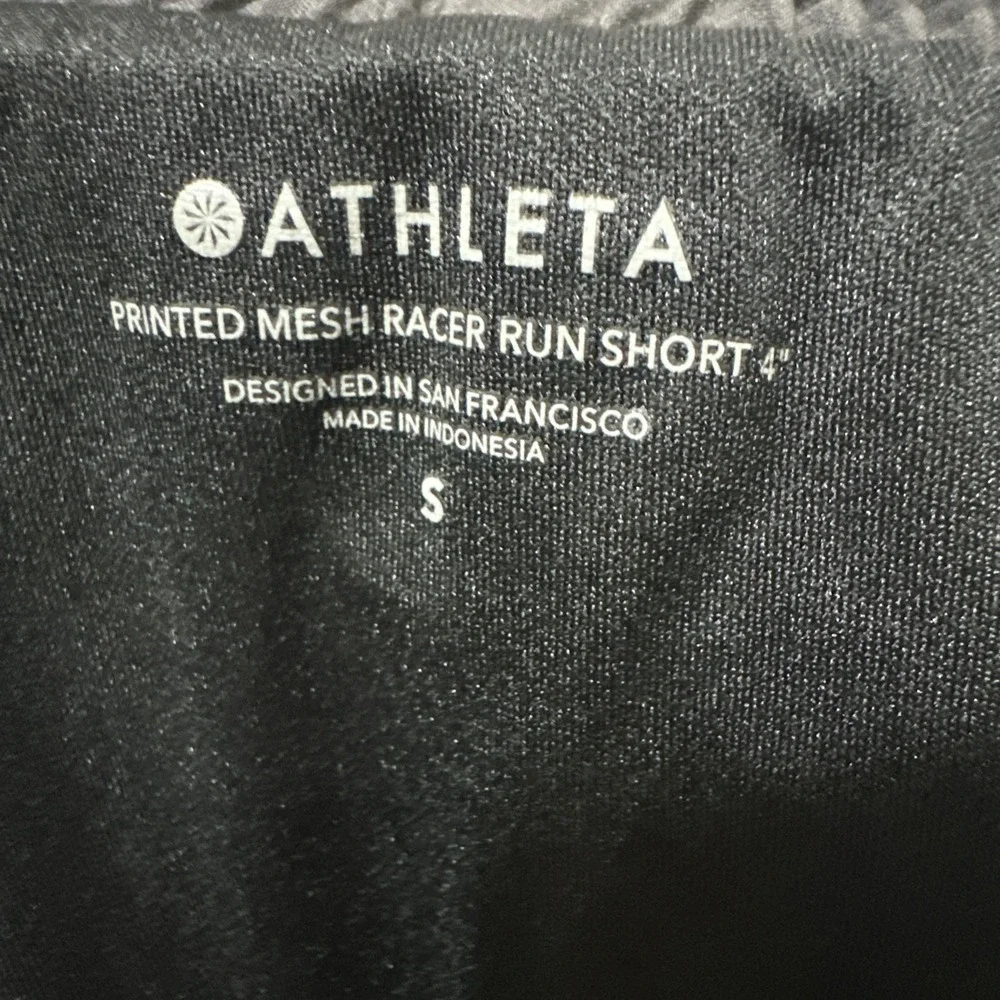 Athleta Women's Mesh Printed Camo Racer Run Shorts Size S Black Run Sport Soccer